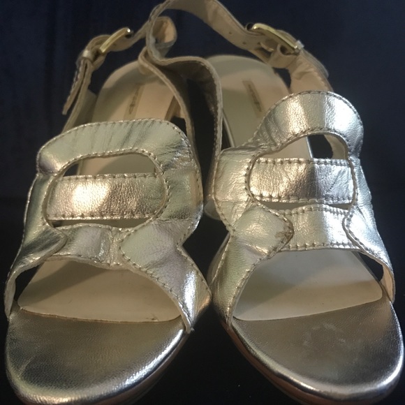 Sz 7.5 Gold Leather Max Studio heel - Picture 2 of 6